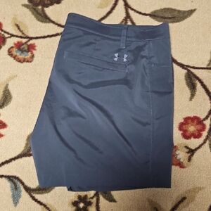 Under Armour Dark Grey Golf Athletic Shorts Size 38